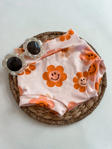 Floral Smiles 2T Bummies RTS